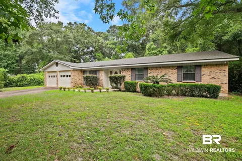 300 Norwood Ct, Bay Minette, AL 36507