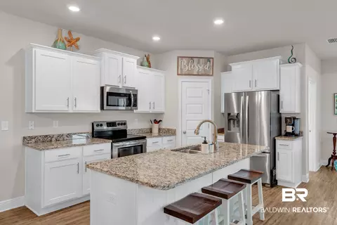 Kitchen - 9434 Eiland Dr, Foley, AL 36535 photo 2 of 5