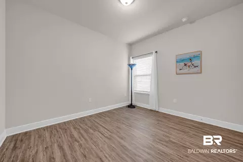 Bedroom - 9434 Eiland Dr, Foley, AL 36535 photo 5 of 6