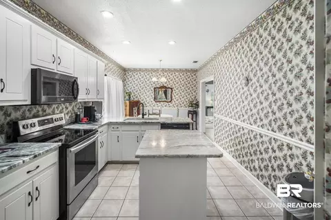 Kitchen - 161 Lakeview Loop, Daphne, AL 36526 photo 3 of 3