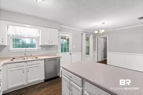 Kitchen - 16216 Pointer Dr, Foley, AL 36535 photo 2 of 2