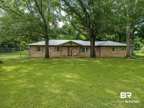 19211 Hughen St, Robertsdale, AL 36567