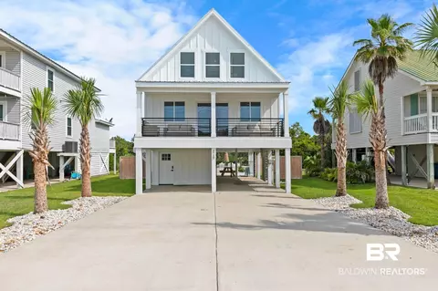 628 W 1st Ave, Gulf Shores, AL 36542