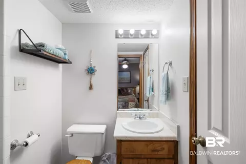 Bath - 12772 Ward Rd, Stapleton, AL 36578 photo 3 of 4