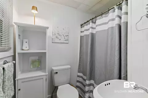Bath - 12457 Raymond Melton Rd, Stapleton, AL 36578 photo 2 of 2