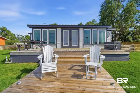 8113 Gulf Beach Ln, Gulf Shores, AL 36542