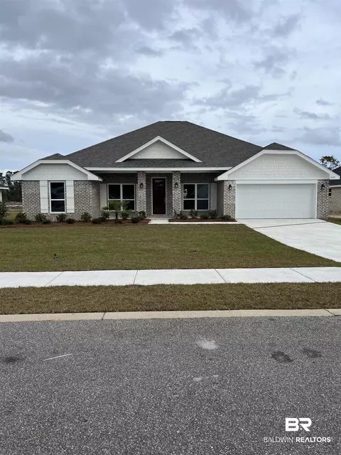 19992 Conecuh Dr, Robertsdale, AL 36567