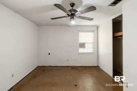 Bedroom - 536 Woodlore Dr, Chickasaw, AL 36611 photo 2 of 5