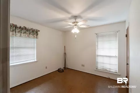 Bedroom - 536 Woodlore Dr, Chickasaw, AL 36611 photo 1 of 5