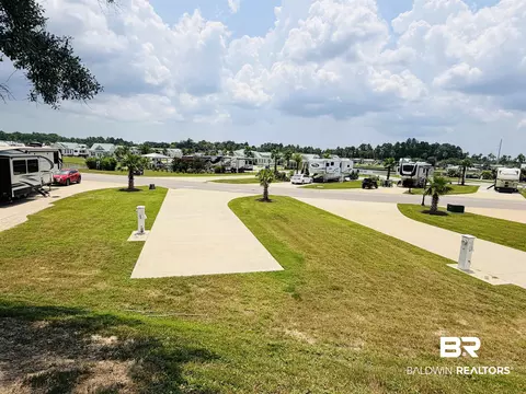 12303 Gateway Dr, Elberta, AL 36530 photo 2