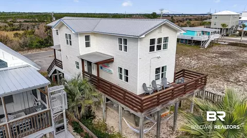 351 E 2nd Ave, Gulf Shores, AL 36542