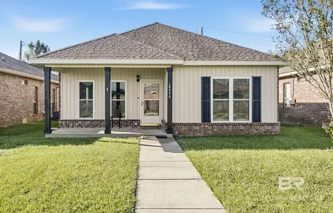 18046 Krchak Ln, Robertsdale, AL 36567