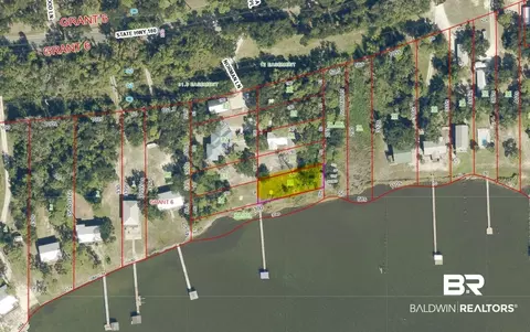 2010 Norman Ln, Gulf Shores, AL 36542