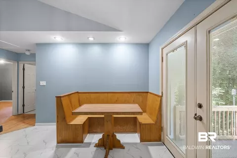 Entry Way - 124 Montclair Pl, Daphne, AL 36526 photo 2 of 3
