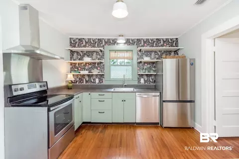 Kitchen - 359 Chatham St, Mobile, AL 36604 photo 4 of 5