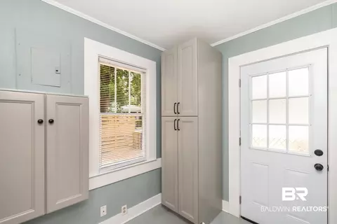 Entry Way - 359 Chatham St, Mobile, AL 36604 photo 1 of 2