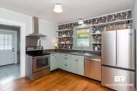 Kitchen - 359 Chatham St, Mobile, AL 36604 photo 3 of 5