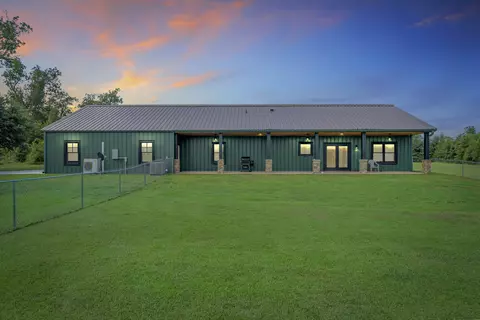 Exterior - 26943 Frank Rd, Elberta, AL 36530 photo 10 of 21
