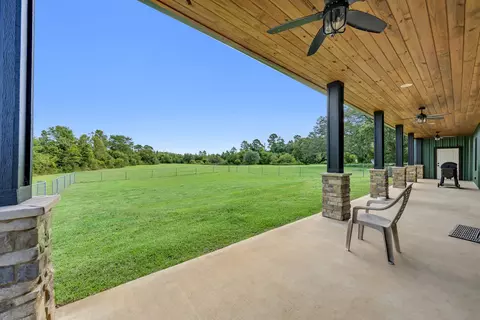 Exterior - 26943 Frank Rd, Elberta, AL 36530 photo 6 of 21