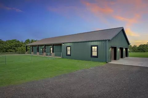 Exterior - 26943 Frank Rd, Elberta, AL 36530 photo 3 of 21