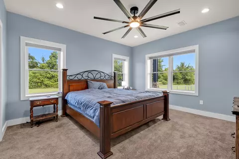 Bedroom - 26943 Frank Rd, Elberta, AL 36530 photo 2 of 6