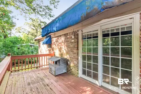 Exterior - 230 Cache Cir, Chickasaw, AL 36611 photo 6 of 19