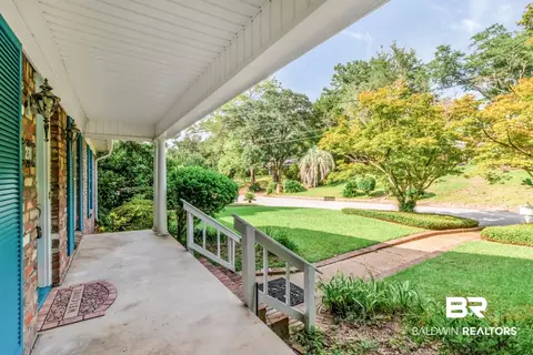 Exterior - 230 Cache Cir, Chickasaw, AL 36611 photo 14 of 19