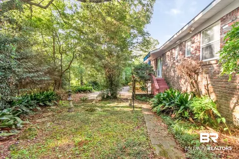 Exterior - 230 Cache Cir, Chickasaw, AL 36611 photo 13 of 19