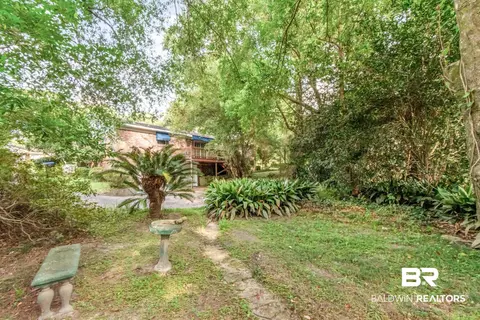 Exterior - 230 Cache Cir, Chickasaw, AL 36611 photo 9 of 19