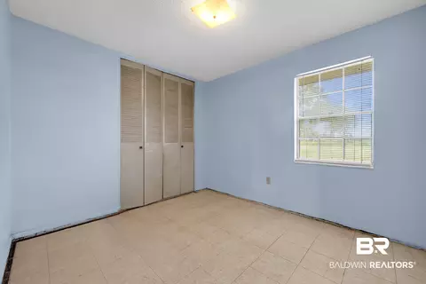 Bedroom - 15850 Boros Rd, Elberta, AL 36530 photo 4 of 5