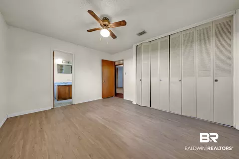 Bedroom - 15850 Boros Rd, Elberta, AL 36530 photo 2 of 5