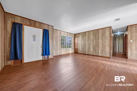 Living - 15850 Boros Rd, Elberta, AL 36530 photo 2 of 5