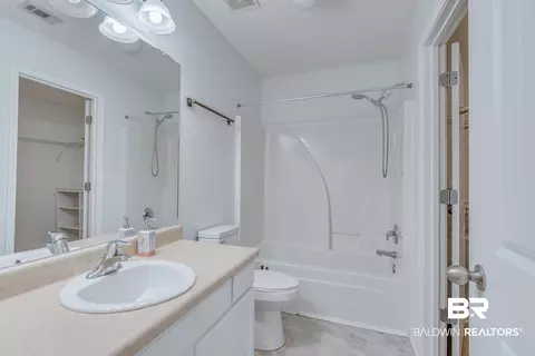 Bath - 4615 Green Forest Ct, Mobile, AL 36618 photo 1 of 3