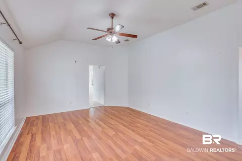 Living - 4615 Green Forest Ct, Mobile, AL 36618 photo 1 of 3