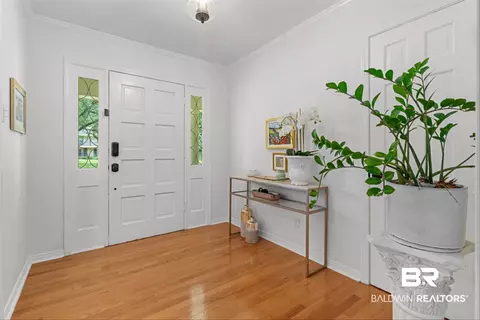 Entry Way - 663 Ridgefield Rd, Mobile, AL 36608 photo 1 of 2