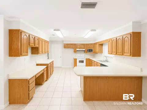 Kitchen - 105 Dewitt Loop, Daphne, AL 36526 photo 1 of 2