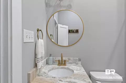 Bath - 356 Michigan Ave, Mobile, AL 36604 photo 2 of 4