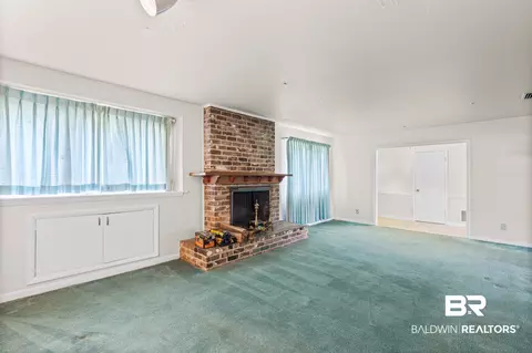 Living - 3813 Conway Dr, Mobile, AL 36608 photo 4 of 4