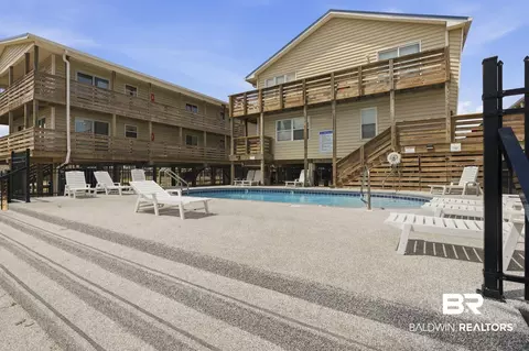 344 E Beach Blvd #3, Gulf Shores, AL 36542