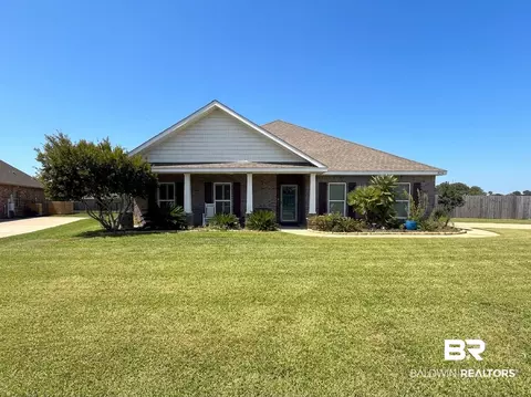 4229 Grove St, Gulf Shores, AL 36542