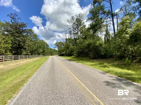 8 Patricks Lndg, Bay Minette, AL 36507