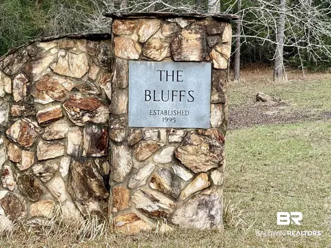8 Patricks Lndg, Bay Minette, AL 36507
