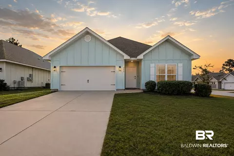 395 Landward Dr, Gulf Shores, AL 36542