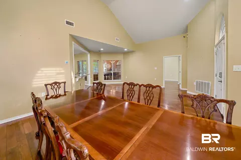 Dining - 8905 Bay Point Dr, Elberta, AL 36530 photo 2 of 3
