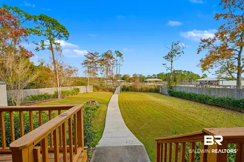 Exterior - 8905 Bay Point Dr, Elberta, AL 36530 photo 7 of 8