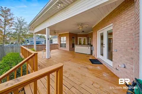 Exterior - 8905 Bay Point Dr, Elberta, AL 36530 photo 6 of 8