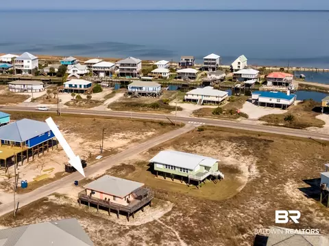 106 Ryan Ct, Dauphin Island, AL 36528