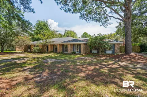 Exterior - 3811 S Ashley Dr, Mobile, AL 36608 photo 2 of 2