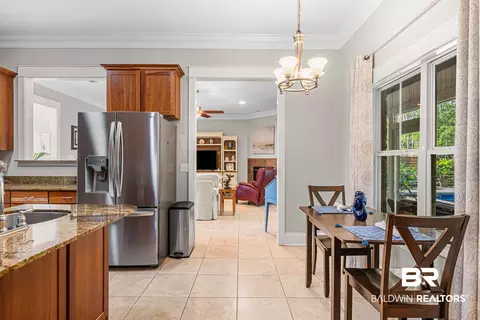 Entry Way - 8900 Bay Pt, Elberta, AL 36530 photo 2 of 4