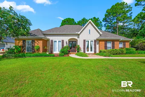 Exterior - 8900 Bay Pt, Elberta, AL 36530 photo 3 of 14